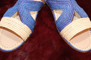 Sandalias de rafia hechas a mano, chanclas marroquíes azules, mulas de cuero tejido, zapatos de verano bohemios, sandalias de playa de fibra natural - Product Image 2