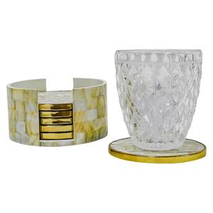 Ensemble de dessous-de-verre ronds en nacre faits à la main Signature Noor, tapis de table élégants de qualité supérieure pour les maisons et les bureaux de luxe - Product Image 1