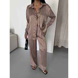 Conjunto de Pijama de Satén con Estampado de Rayas para Mujer 2519 - Product Image 4