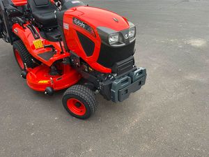 Mini cortacésped Kubota G231 HD Ride-on con caja de cambios de motor alto para uso en jardín y granja disponible - Product Image 4