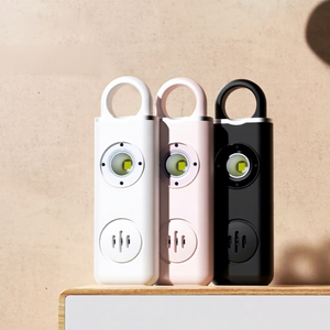 Alarma de Seguridad Personal Recargable y Portátil de 130dB con Linterna LED, Autodefensa para Mujeres y Niños - Product Image 1