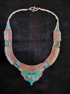 Nuevos Collares de Metal Blanco Tradicionales - Product Image 4