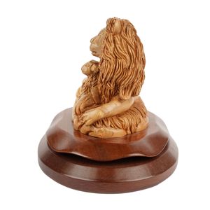 León y Cordero – Símbolo de la Paz hecho de madera de olivo (20 cm) - Product Image 2