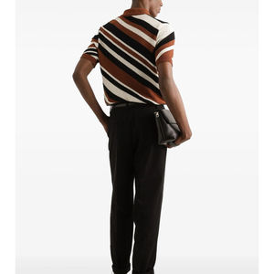 เสื้อโปโลผ้าฝ้าย100% สำหรับผู้ชายเสื้อเชิ๊ตแขนสั้นระบายอากาศได้ดีปักลายทางผ้าคอตตอนสีทึบดีไซน์แบบกำหนดเองได้ - Product Image 4