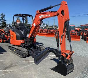 Mini-pelle KX033-4 Kubota 2023 t diesel compact puissant de niveau 4 avec pièces de machines de construction d'occasion louche extensible 3.3t - Product Image 1