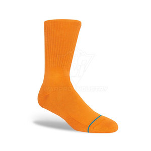 Calcetines de estilo moderno con MOQ bajo, cómodos de usar, que ofrecen una sensación suave, grosor equilibrado y un rendimiento diario confiable. - Product Image 4