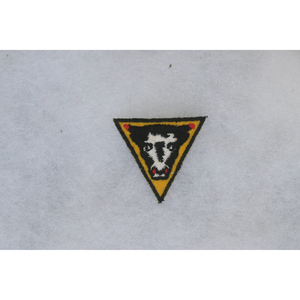 Jaune E 2 Stripe Patch Privé Brodé Fer-sur Patch À Coudre Badge Tissu Feutre et Métal avec Perles pour la Décoration - Product Image 4