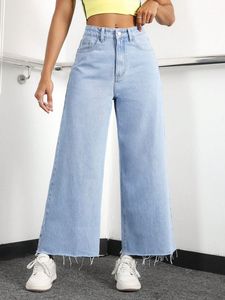 Pantalons en jean cargo droits à taille mi-haute en denim extensible décontracté pour femmes grandes tailles, confortables pour tous les jours - Product Image 2