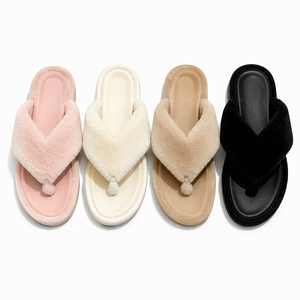 Sandales plates à enfiler pour femmes en fausse fourrure pelucheuse, à bout ouvert, avec doublure douce, décorées d'une boucle, à talon bas, pour intérieur et extérieur, tendance - Product Image 1