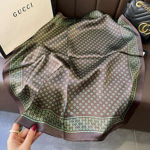 ผ้าคลุมศีรษะชีฟองนุ่มพิเศษสำหรับฤดูใบไม้ร่วง พรีเมียม น้ำหนักเบา พิมพ์โลโก้ได้ รูปทรงสี่เหลี่ยม เป็นมิตรต่อสิ่งแวดล้อม ระบายอากาศได้ดี ต้านเชื้อแบคทีเรีย แห้งเร็ว สำหรับใช้ในชีวิตประจำวัน - Product Image 2