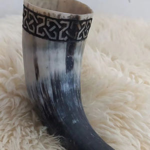 Cuerno real natural pulido Cuerno para beber medieval vikingo hecho a mano con la mejor calidad Hecho por Craft Zone Export From India - Product Image 1