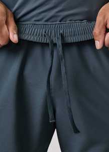 กางเกงขาสั้นลำลองผู้ชายผ้าวอร์สต์แบบมีเชือกผูก  โลโก้สั่งทำได้ 100% โพลีเอสเตอร์ ระบายอากาศได้ดี เป็นมิตรกับสิ่งแวดล้อม สีพื้น บริการ OEM แห้งเร็ว - Product Image 5