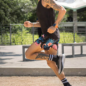 Shorts de course personnalisables pour hommes avec logo, tissu Oxford à séchage rapide, pantalon d'entraînement sportif, taille élastique, poche pour short de course - Product Image 5