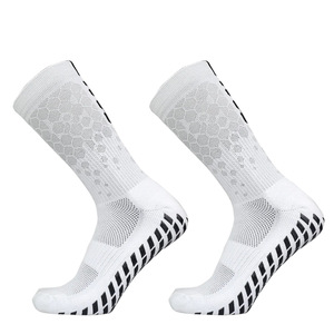 Haute qualité personnalisé Compression Logo manchette hommes Football Soccer chaussettes équipage Style antidérapant poignée élégant imprimé tricoté - Product Image 4