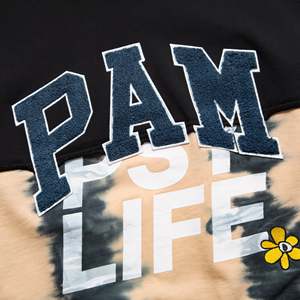 เสื้อสเวตเชิ้ตคอกลมทรงโอเวอร์ไซส์ Perks Mini Men's PSY Life Halfway สำหรับผู้ชาย ผ้าฝ้าย 100% ลายมัดย้อม ปัก 3 มิติ พิมพ์ลายสกรีน ไซส์ XXS - Product Image 3