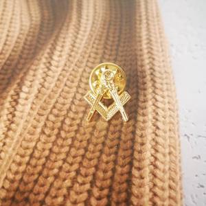 Fábrica al por mayor diseño personalizado Logo masón solapa Pin De Metal masón dinero Clip regalo ronpex - Product Image 4