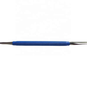 Outil de nettoyage des ongles pour manucure de salon, en acier inoxydable, pousse-cuticules et repousse-cuticules réutilisable, double usage, vente en gros - Product Image 4