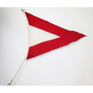 ธงสัญญาณทางทะเล ขนาด 96x120 ซม. สีแดงขาว รูปสามเหลี่ยม ธงสื่อสาร - Product Image 1