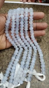 Cuentas Redondas de Calcedonia Lavanda Natural de Alta Calidad de 8 mm, Lisas, de 8 Pulgadas de Largo, 2 Hilos, para la Elaboración de Joyas - Product Image 3