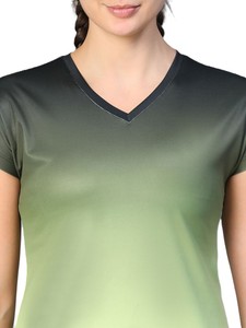 เสื้อยืดผู้หญิงคอวีแขนสั้นคอวีดีไซน์ใหม่ใส่สบาย - Product Image 3