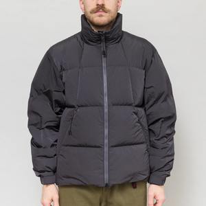 Chaqueta de Plumón de Nailon Teñido al por Mayor OEM 2025, Chaqueta de Plumón de Nailon Ondulado Teñido en Oro, Color Carbón Profundo - Product Image 1