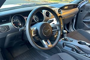 Mustang GT Roush Stage 2 Coupé 2021, 750 ch, V8 suralimenté, quelques modifications - Product Image 4