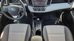 Toyota RAV4 LE AWD 2015 d'occasion en bon état - Product Image 4