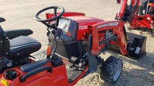 2023 Tracteur Massey Ferguson GC1725MB - Product Image 4