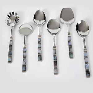 Juego de cubiertos de servidor de ensalada de acero inoxidable con diseño MOP con mango de plástico para bodas y uso doméstico esencial de cocina - Product Image 1