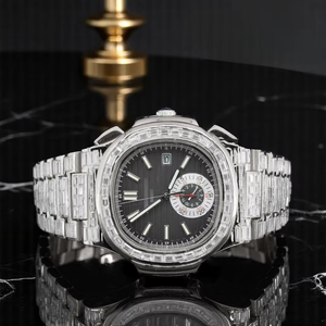 Reloj de cuarzo de lujo para hombre con aspecto de diamante Reloj de pulsera de acero inoxidable resistente al agua de alta gama Accesorio de moda superior para hombres - Product Image 3