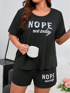 Vêtements de nuit populaires pour femmes de grande taille, imprimé de lettres, coupe ample, manches courtes avec short, ensembles de pyjamas pour femmes - Product Image 4