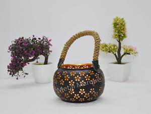 Mini lanterne vintage en métal avec poignée en corde, design au laser, bougeoir fait main pour la décoration de la maison - Product Image 3