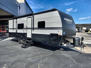 K-e-y-s-t-o-ne Hideout Sport 240BH d'occasion 2024 avec performances d'hébergement élevées, disponible à la vente - Product Image 6