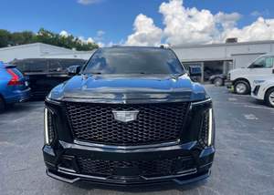 Cadillac Escalade V Sport 2025, Bien Cuidado y Limpio - Product Image 2