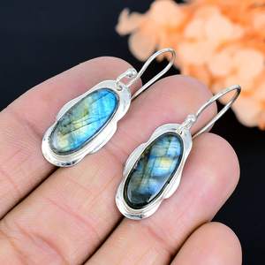Boucles d'oreilles en labradorite bleue, faites à la main, en argent sterling 925, bijoux en pierres précieuses, cadeau élégant pour femmes - Product Image 4