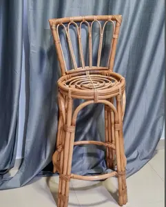 Miglior prezzo Design elegante sedia sgabello da Bar in bambù sedia da Bar in Rattan con schienale alto per bancone della sedia da banchetto del ristorante del Wine Bar