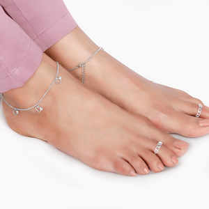 Kadambari en argent plaqué or vintage pour dames pour fiançailles de mariage avec perles diamants strass turquoise - Product Image 2