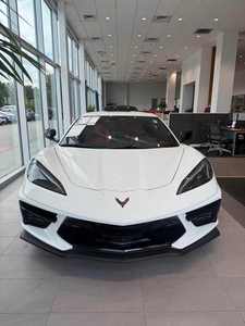 Corvette Stingray 2LT Z51 USADO 2025 con Asientos de Cuero, Techo Solar y Motor Turbo - Product Image 3