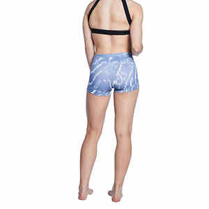 Pantalones cortos de yoga para mujer Pantalones cortos atléticos de cintura alta personalizados Correr Gimnasio Pantalones cortos de yoga cómodos y transpirables para fitness - Product Image 4