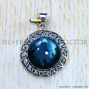 Colgante de labradorita Premium con piedras preciosas naturales y joyería de plata 925 - Product Image 2