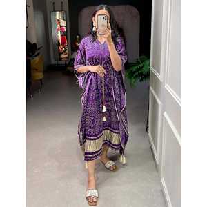 ชุดคาฟตันลายบันดานีสีม่วงสวยงาม ผ้าไหมบานาราซีและผ้าจอร์เจตต์ สไตล์ชุดปากีสถาน สำหรับงานเทศกาลแบบดั้งเดิม - Product Image 3