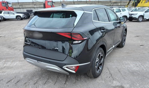 SUV 4x4 d'occasion, 2.0 L essence, transmission automatique, intérieur luxueux - Product Image 4