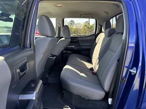 Toyota Tacoma 4WD SR5 d'occasion propre 2022 - Product Image 6