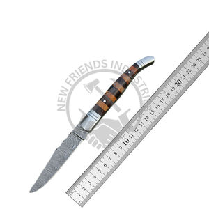 Couteau de poche pliable à pointe clip en acier damassé personnalisable manche en laiton bois de rose tulipe design pour bricolage extérieur supporté par OEM - Product Image 6