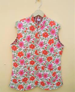 Chaqueta India hecha a mano para mujer, chaleco sin mangas de estilo bohemio con algodón acolchado y estampado floral, chaqueta de chaleco floral con estampado de bloques - Product Image 4