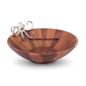 Cuenco de madera de diseño antiguo con asas de metal pulido, ideal para ocasiones festivas, cumpleaños y reuniones familiares - Product Image 4