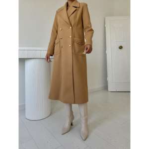 Abrigo de cadena con bolsillos Camel de tela tejida al por mayor para otoño - Product Image 2