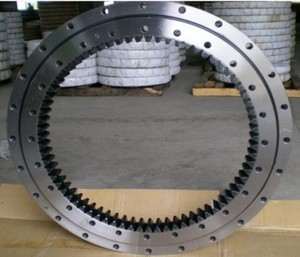 Roulement de bague d'orientation de rouleaux cylindriques à 3 rangées série 13 sans tarif pour roulements d'orientation standard de grue et d'excavatrice - Product Image 3