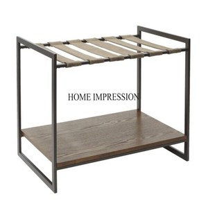 Porte-bagages en métal robuste, couleur noire, revêtement en poudre, avec un cadre au design unique, pour les chambres d'hôtes, les maisons et l'usage professionnel - Product Image 1