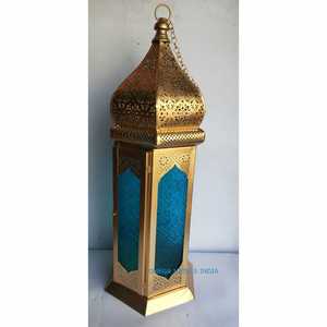 Elegante candelabro de metal marroquí Diseño único hecho a mano Decoración del hogar con candelabros y tarros de vidrio y metal - Product Image 4